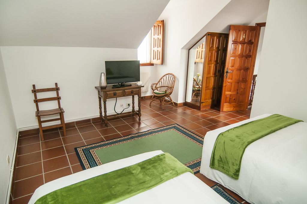 Hotel Rectoral De Areas Tui Extérieur photo
